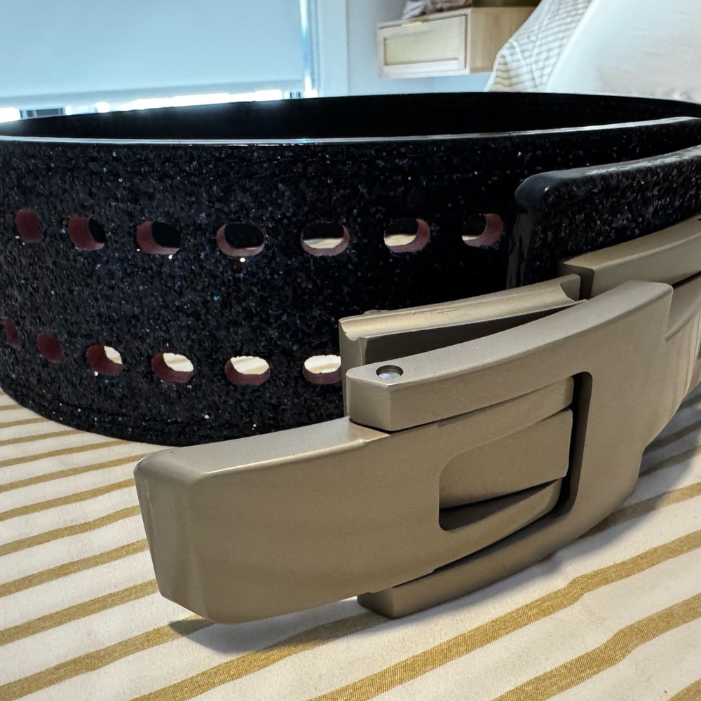 Gym lifting belt